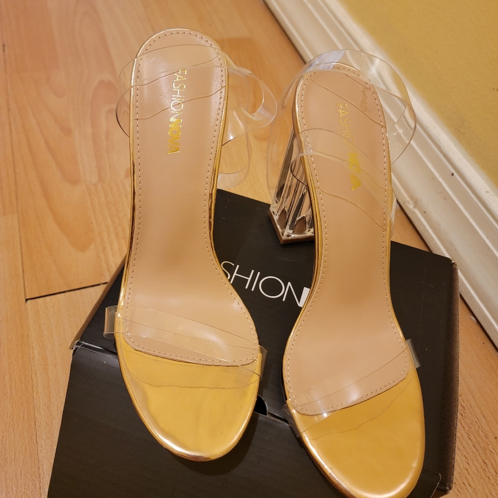 Shoes - Picture 3 of 9